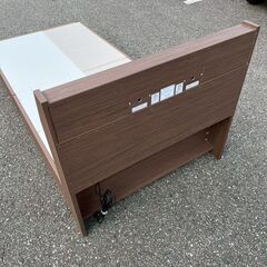 【ジモティ限定特価】 ニトリ シングルベッド フレーム ベッド下収納付 コンセント付 美品 ② Y1444の画像