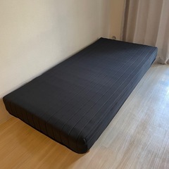 足つきマットレスの画像
