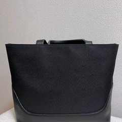 【極美品・1回のみ使用】PELLE MORBIDA × LEON 別注トートバッグ　ポーチ付き　人気のブラックの画像