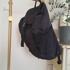 Calvin Klein 大容量シューズポケット付リュックサック バックパック黒の画像