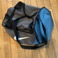 Nike バッグの画像