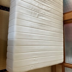 シングルベッドの画像
