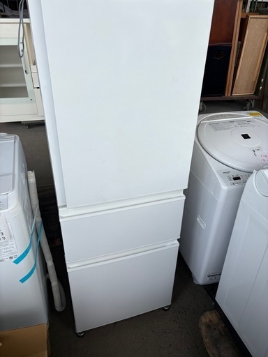 冷蔵庫、2023年、330L、三菱、66000円 (桃) 備前一宮のキッチン