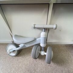 バランスバイク　キッズバイク　ヘルメット付の画像