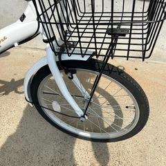 20インチ　折りたたみ自転車　変速6段階　ベルライト良好の画像