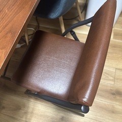 テーブル椅子セットでの画像