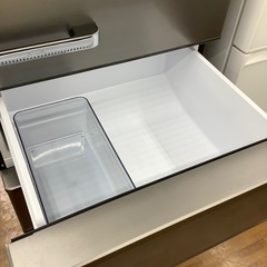 90分の無料軽トラック貸出サービス！【AQUA】4ドア冷蔵庫（AQR-V43K）のご紹介です!の画像