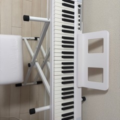 電子ピアノの画像