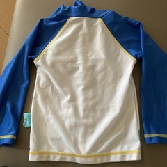 ラッシュガード90㎝の画像