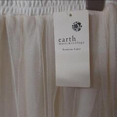 新品未使用タグ付き earth music&ecology プレミアムレーベル 2段重ねチュールスカートの画像