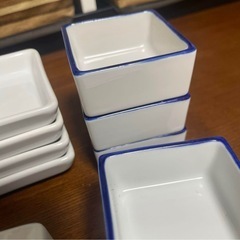 皿 まとめ売りの画像