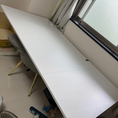 電動式昇降デスクの画像