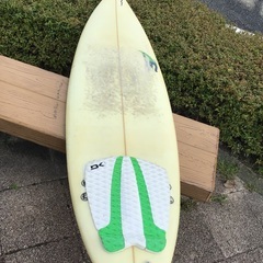 サーフボード　フィン無しですの画像