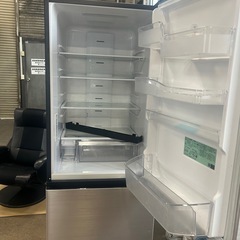【2023年製 日立ノンフロン冷凍冷蔵庫 R-V38SV／375L】前面にへこみあり・動作良好！の画像