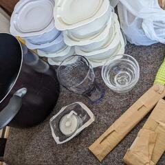 調理器具 鍋 ご飯冷凍容器 おろし器 ボウル 包丁コップ 砂糖 塩入れ ふるい おたま色々 キッチン用品の画像
