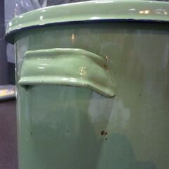 昭和レトロ ほうろうタンク 口径21cm 蓋付き ホーロー容器 寸胴 琺瑯 保存容器 ほうろう ホーロー 札幌市東区 新道東店の画像