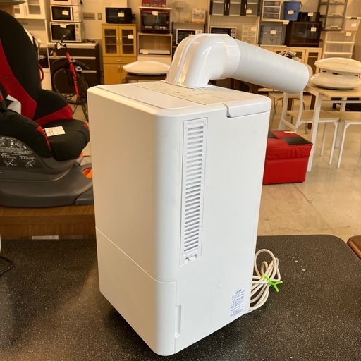 H2508-061 IRIS OHYAMA コンパクトクーラー スポットクーラー ICA-0301G ホワイト 動作確認済み 2023年製 キャスター付き キズ汚れ有り