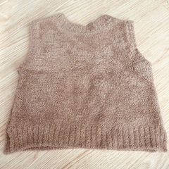 ユニクロ　ニットベスト　80cmの画像