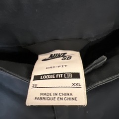 NIKE SB ブラック チノパン ルーズフィット XXL ナイキSＢパンツ
の画像
