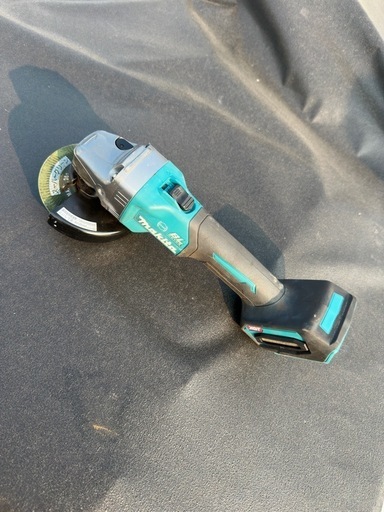 マキタ　40vmaxディスクグラインダー125mm