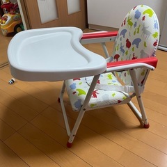 子供椅子 
テーブル付き　折りたたみ ハイチェア　ローチェア　の画像