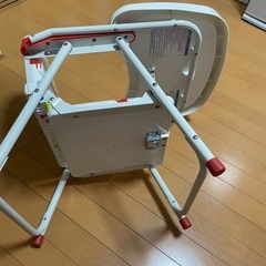 子供椅子 
テーブル付き　折りたたみ ハイチェア　ローチェア　の画像