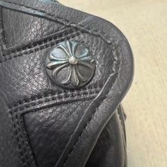 クロムハーツ DUFFLE GYM BAG-CEME セメタリークロスパッチダガージップレザーハンドバッグ メンズの画像