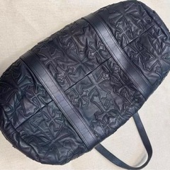 クロムハーツ DUFFLE GYM BAG-CEME セメタリークロスパッチダガージップレザーハンドバッグ メンズの画像