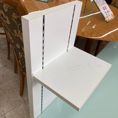 【ジモティー割引で最大15％OFF⭐️】 ガラステレビボード 白 ラック付きの画像