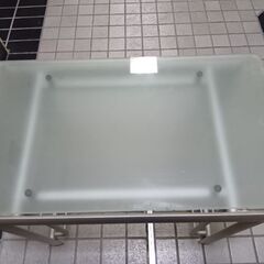 ガラスのテーブルの画像