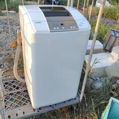 中古 洗濯機 ハイアール 一人暮らし 7.0kg コンパクト 予約機能 ステンレス槽 風乾燥  現品限り JW-K70M
の画像