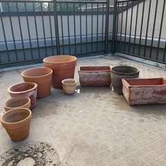 植木鉢の画像