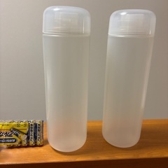 ボトル　水筒？の画像