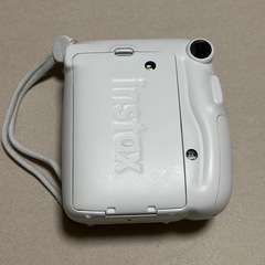 【本体のみ・動作OK】チェキ instax mini 11 ホワイト｜傷ありの画像