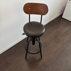 カウンターチェアの画像
