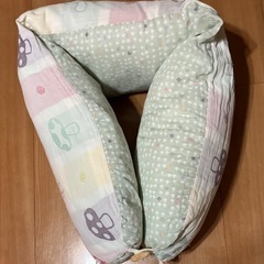 Hoppetta ホッペッタ シャンピニオン ママ&ベビー授乳クッションの画像