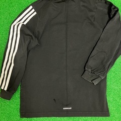 ⑦ADIDAS トレーナーの画像