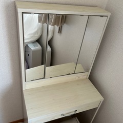 
白木目　ドレッサーの画像