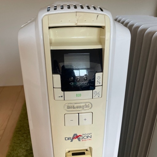オイルヒーター　暖房器具２台セット eureks/デロンギ　