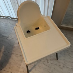 テーブルチェアの画像