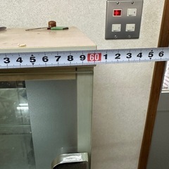 ガラスのコレクションケースです。の画像
