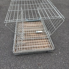 中古犬用ケージ　移動用折りたたみの画像
