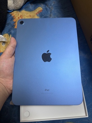 【iPad第10世代ブルー 64GB】　取りに来れる方限定‼️