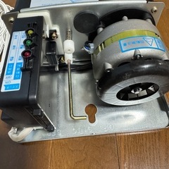石油燃焼機器用灯油供給器 サンデン オイルリフター OPT-91UCの画像