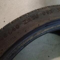 引き取り 245/40R20 2本 アクセレラ 夏タイヤ の画像