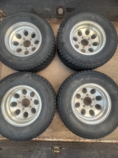 【決定】ランクル70スタッドレスタイヤ