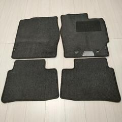 ダイハツミライースLA350S.LA360S純正フロアマット絨毯4枚セットの画像
