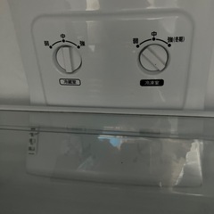 O2508-137 TWINBIRD ノンフロン冷凍冷蔵庫 HR-F915型 2022年製 動作確認済み キズ汚れ有りの画像