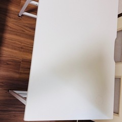 取り外し可能なテーブルの画像