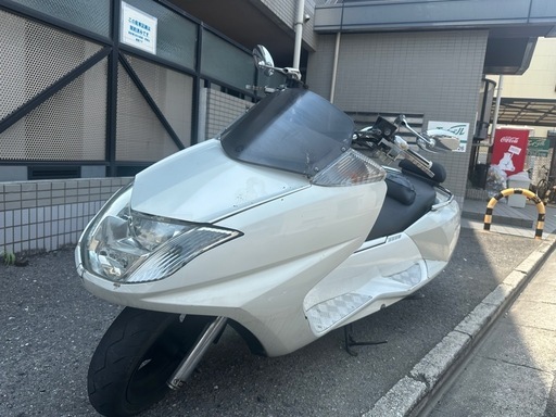 ⭐︎激安低走行⭐︎ヤマハ　マグザム　大人気　ホワイト　カスタム　自賠責R7/9付き！